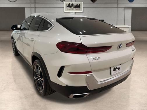 2022 BMW X6 xDrive40i