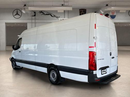 White 2022 Mercedes-Benz Sprinter 2500 High Roof