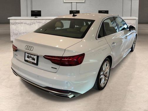 2022 Audi A4 45 S line Premium Plus