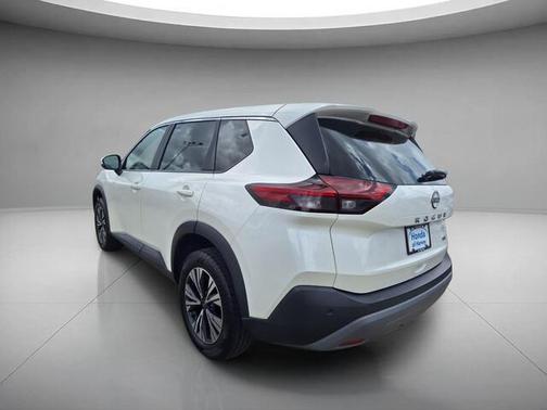 Pearl White Tricoat 2023 Nissan Rogue SV