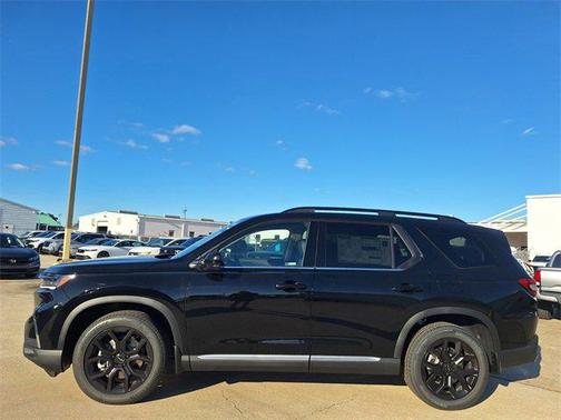 2025 Honda Pilot Touring 8-Passenger