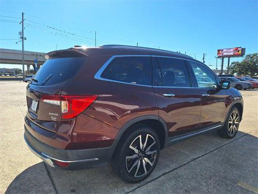 2021 Honda Pilot Touring 8-Passenger
