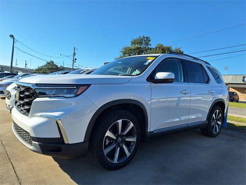 2024 Honda Pilot Touring 8-Passenger