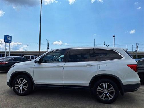 2017 Honda Pilot EX