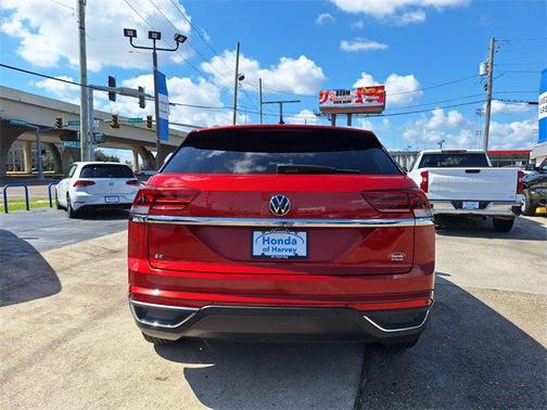 2023 Volkswagen Atlas Cross Sport 2.0T SE w/Technology