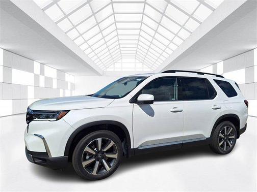 2025 Honda Pilot Touring 8-Passenger