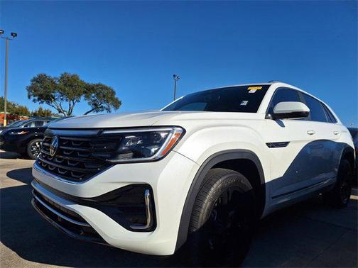 2024 Volkswagen Atlas Cross Sport 2.0T SEL