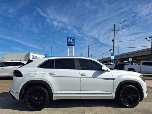 2024 Volkswagen Atlas Cross Sport 2.0T SEL