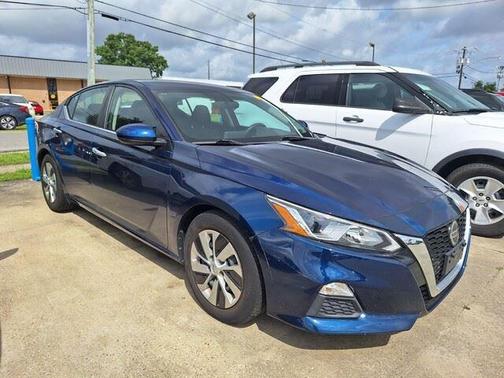 Deep Blue Pearl 2019 Nissan Altima 2.5 S