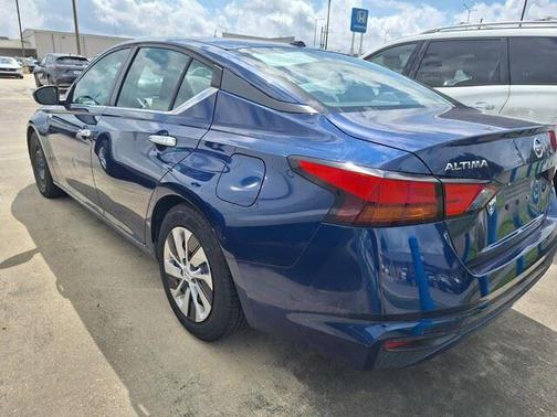 Deep Blue Pearl 2019 Nissan Altima 2.5 S