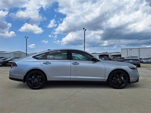 2025 Honda Accord Hybrid Base