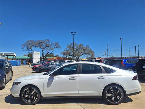 2025 Honda Accord Hybrid Base
