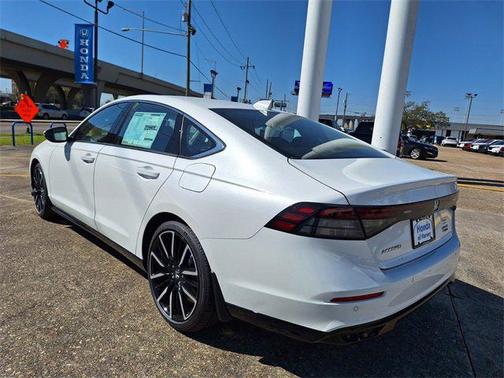 2025 Honda Accord Hybrid Touring