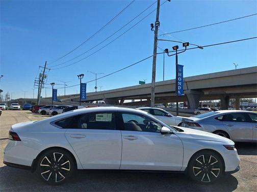 2025 Honda Accord Hybrid Touring