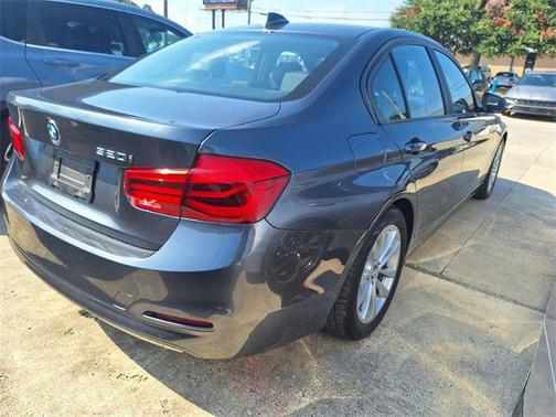 2018 BMW 320 i