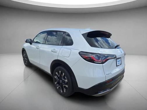 Platinum White Pearl 2027 Honda HR-V EX-L