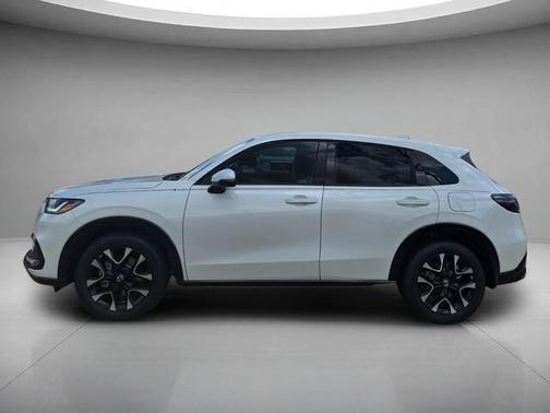 Platinum White Pearl 2027 Honda HR-V EX-L