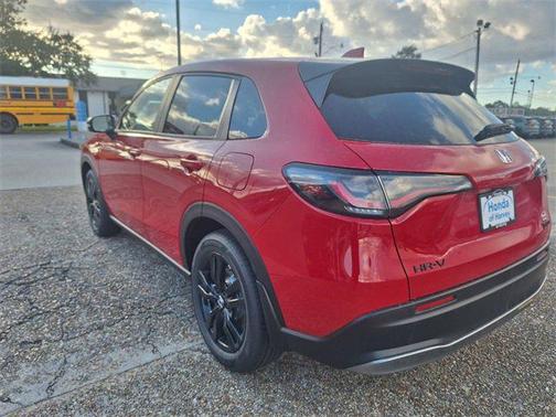 2026 Honda HR-V 2WD Sport