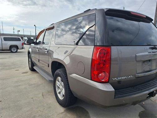 2013 GMC Yukon XL 1500 SLT