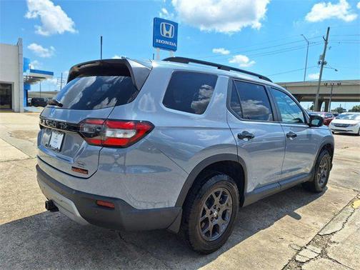 2024 Honda Pilot TrailSport
