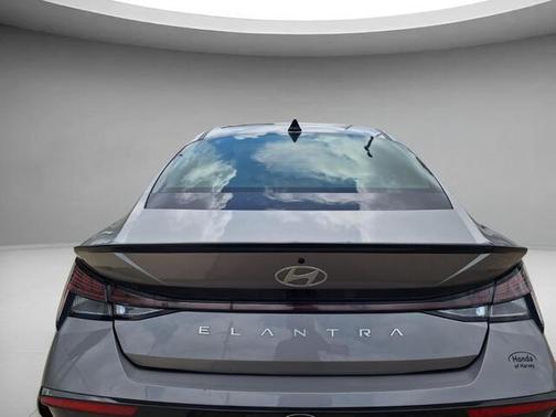 Fluid Metal 2024 Hyundai ELANTRA N Line