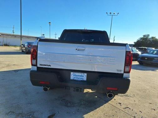 Platinum White Pearl 2026 Honda Ridgeline Black