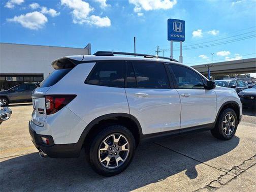 2023 Honda Passport AWD TrailSport