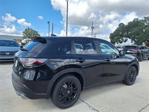 2026 Honda HR-V 2WD Sport