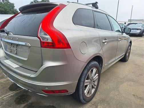 2016 Volvo XC60 T6 Drive-E