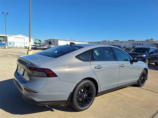 2025 Honda Accord Sport SE 1.5T