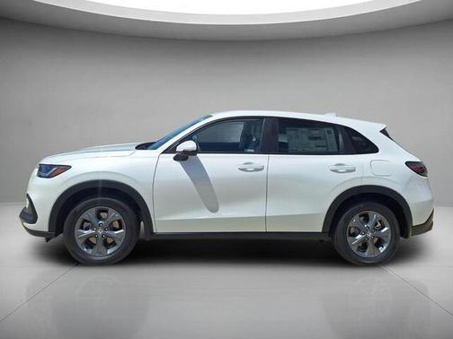 Platinum White Pearl 2027 Honda HR-V LX