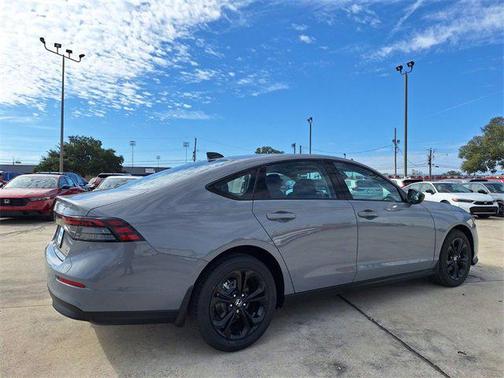 2025 Honda Accord Sport SE 1.5T