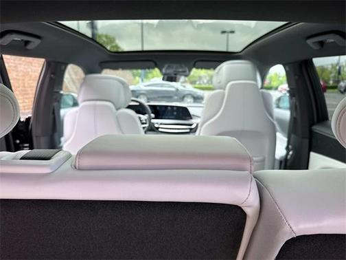 2025 Cadillac LYRIQ Luxury