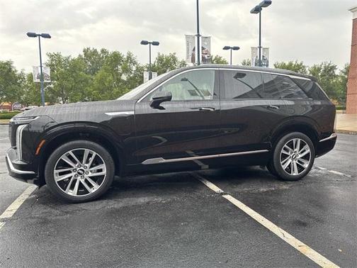 2026 Cadillac VISTIQ Luxury