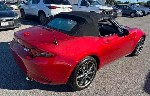 2016 Mazda MX-5 Miata Grand Touring