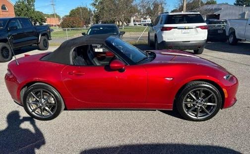 2016 Mazda MX-5 Miata Grand Touring