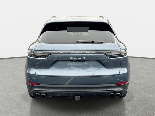 Quartzite Metallic 2019 Porsche Cayenne S
