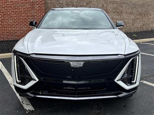 2025 Cadillac LYRIQ Sport