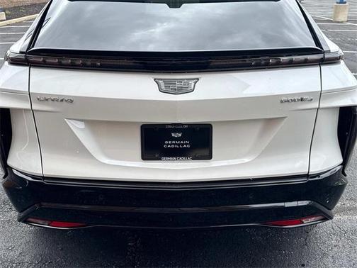 2025 Cadillac LYRIQ Sport