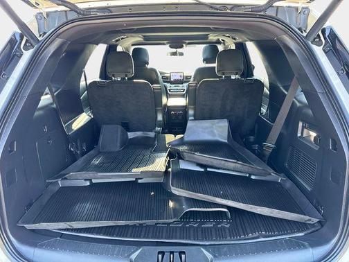 White Metallic 2022 Ford Explorer Timberline