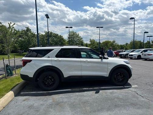 White Metallic 2022 Ford Explorer Timberline