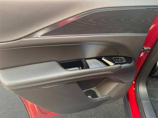 2025 Cadillac LYRIQ Luxury