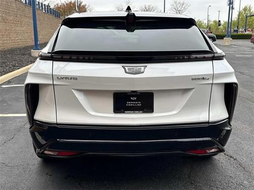 2025 Cadillac LYRIQ Sport