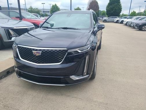 2022 Cadillac XT6 Luxury FWD