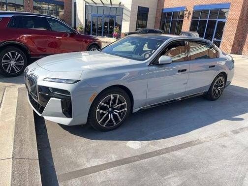 2023 BMW 760 760i xDrive