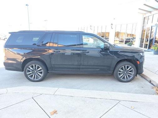 2023 Cadillac Escalade ESV Sport Platinum