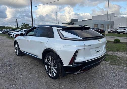 Crystal White Tri-Coat 2024 Cadillac LYRIQ Luxury