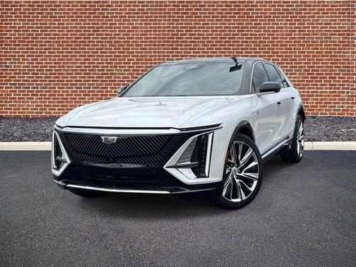 Crystal White Tri-Coat 2024 Cadillac LYRIQ Luxury