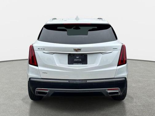 Crystal White Tri-Coat 2022 Cadillac XT5 Premium Luxury