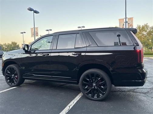 2025 Cadillac Escalade Sport Platinum